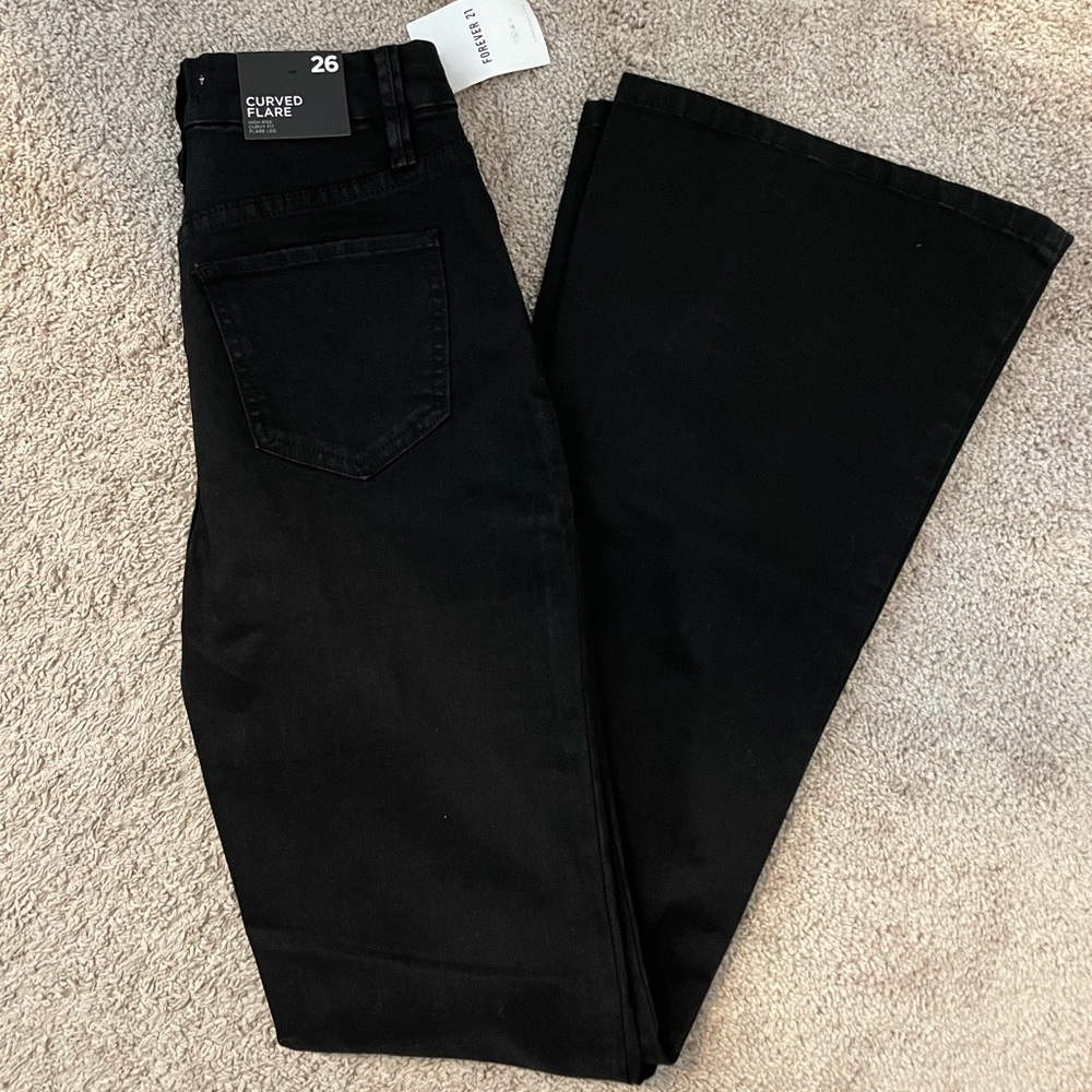 NWT High-Rise Flared Jeans